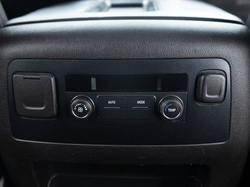 Used 2015 Chevrolet Tahoe LT AWD/4WD image 38