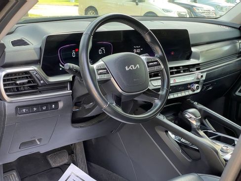Used 2025 Kia Telluride S AWD/4WD image 10