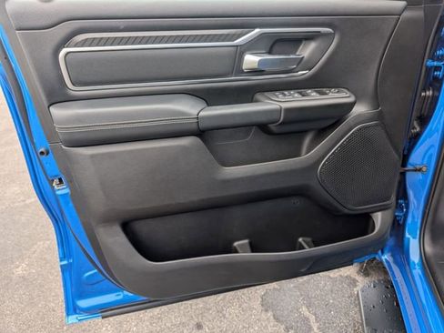 New 2026 RAM 1500 4x4 Crew Cab image 9