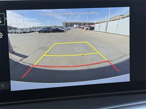 Used 2024 Kia Sorento S image 17