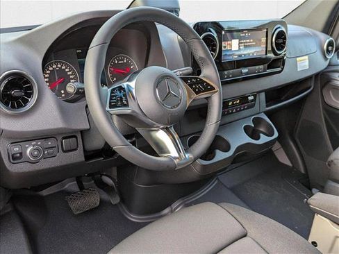 New 2025 Mercedes-Benz Sprinter 2500 image 3