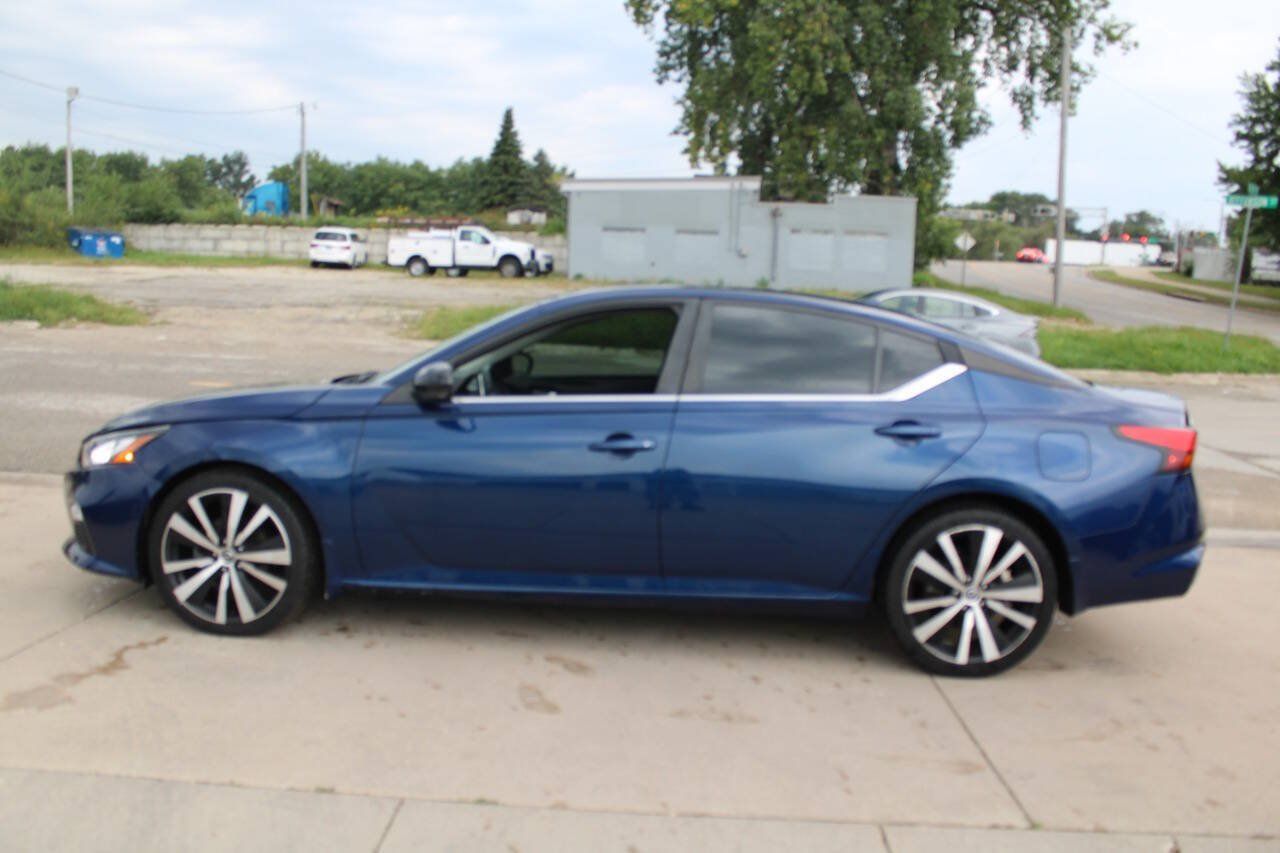Used 2019 Nissan Altima 2.5 SR w/ SR Premium Package AWD/4WD image 5