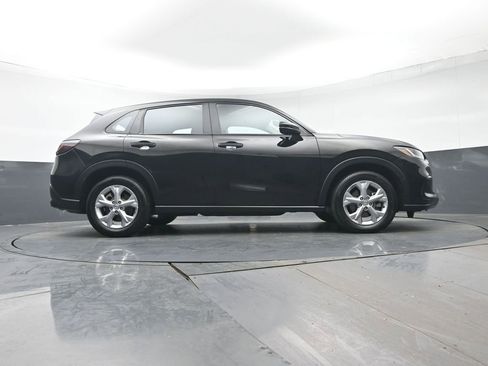 Certified 2024 Honda HR-V LX image 35