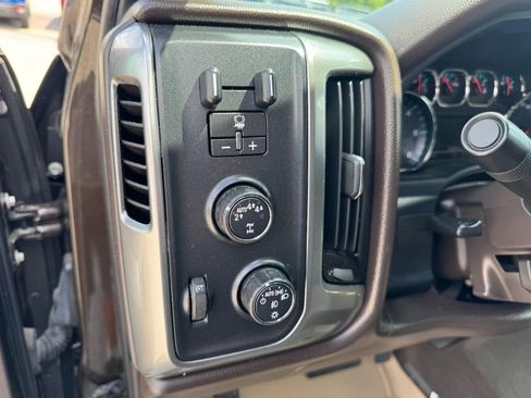 Used 2018 Chevrolet Silverado 1500 LT w/ All Star Edition AWD/4WD image 14