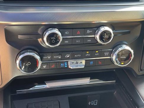 Certified 2025 Ford F450 King Ranch AWD/4WD image 38