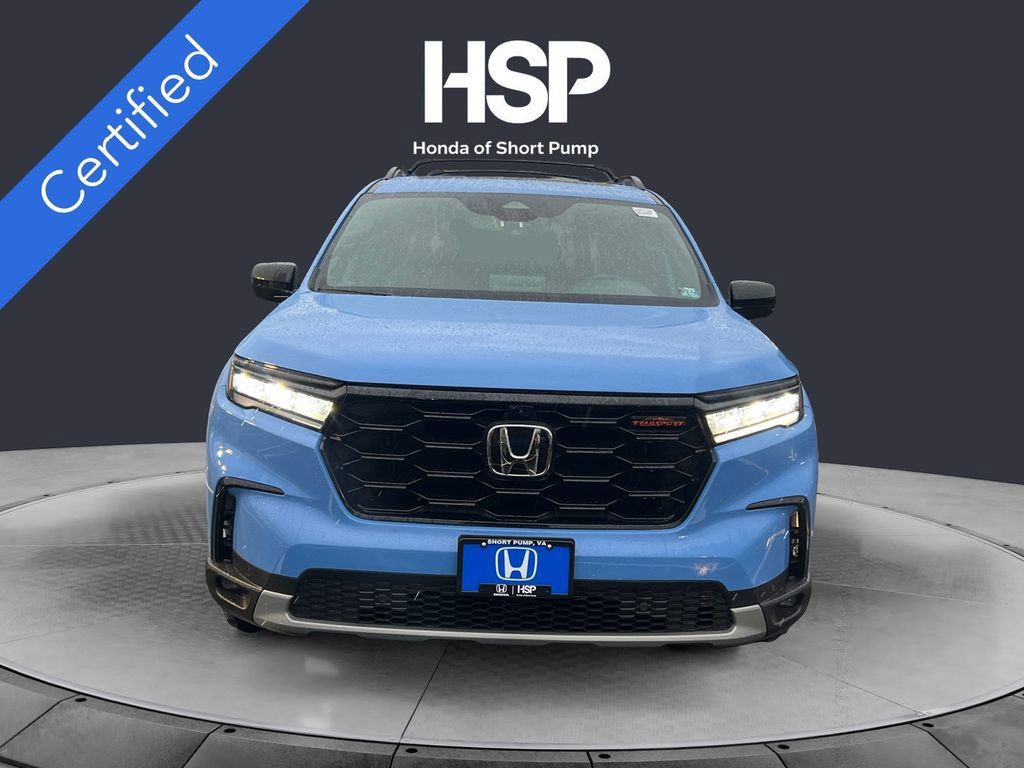 Used 2025 Honda Pilot TrailSport image 8