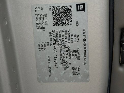 Used 2020 GMC Savana 2500 Extended w/ Enhanced Convenience Package image 31