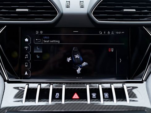 Used 2022 Lamborghini Urus image 85