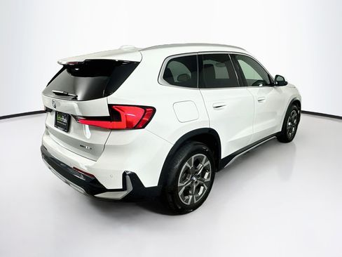 Used 2025 BMW X1 xDrive28i AWD/4WD image 9