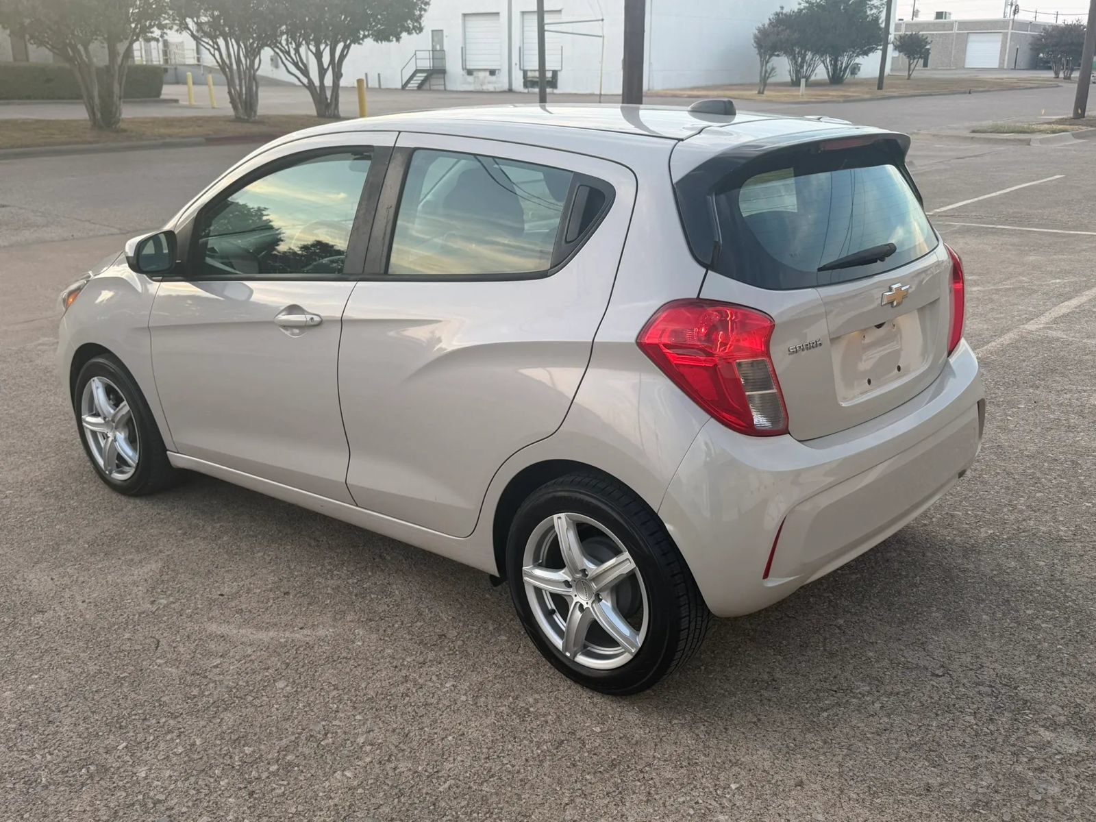 Used 2021 Chevrolet Spark LT FWD image 7