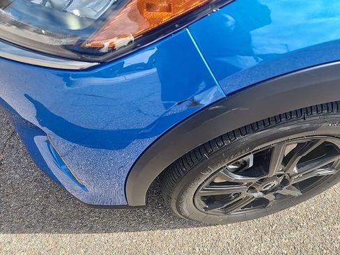 Used 2023 Nissan Kicks SR w/ SR Premium Package image 12