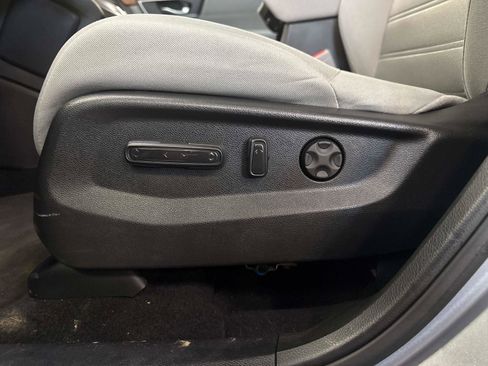 Used 2022 Honda CR-V EX image 20