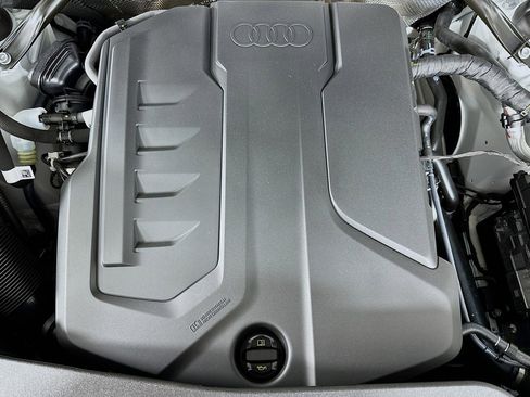 New 2025 Audi Q5 Premium Plus image 12