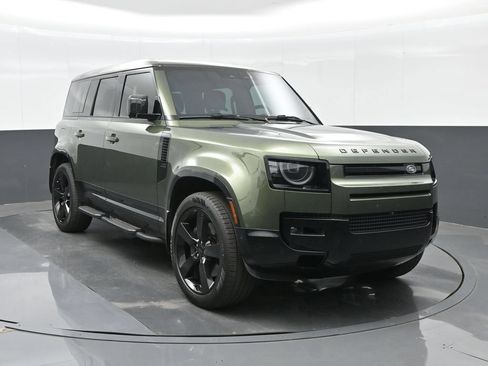 Used 2026 Land Rover Defender 110 X-Dynamic SE AWD/4WD image 11