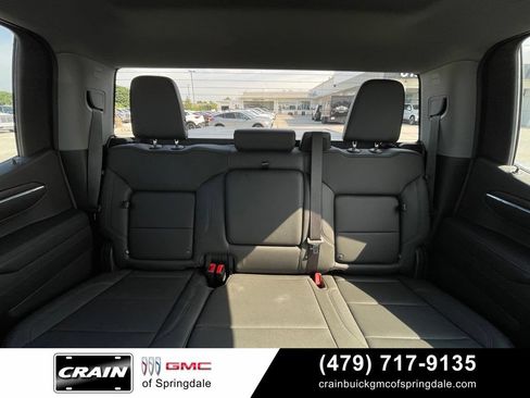 Used 2024 GMC Sierra 1500 SLT w/ SLT Premium Package AWD/4WD image 29