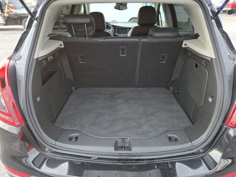 Used 2021 Buick Encore Preferred w/ Safety Package image 21