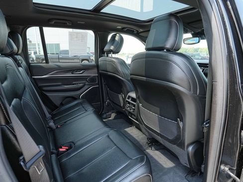 Used 2024 Jeep Grand Cherokee Limited 4xe AWD/4WD image 25