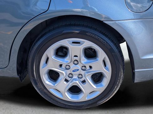Used 2011 Ford Fusion SE image 9
