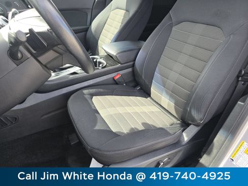 Used 2017 Ford Edge SEL FWD image 24