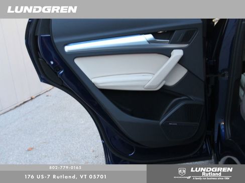 Certified 2025 Audi Q5 2.0T Premium Plus image 33