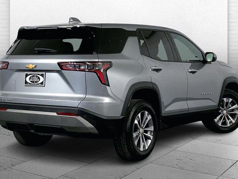 Used 2025 Chevrolet Equinox LT image 13