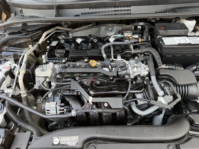 Used 2025 Toyota Corolla LE FWD image 32