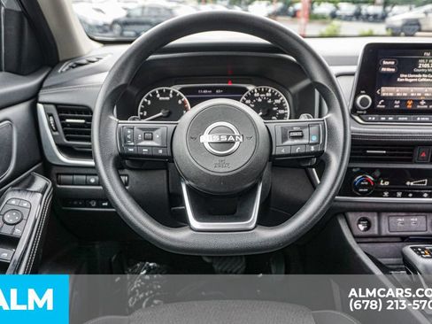 Used 2024 Nissan Rogue SV FWD image 28