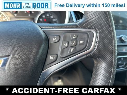 Used 2019 Chevrolet Equinox LT image 17