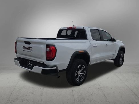 Used 2024 GMC Canyon AT4 image 6