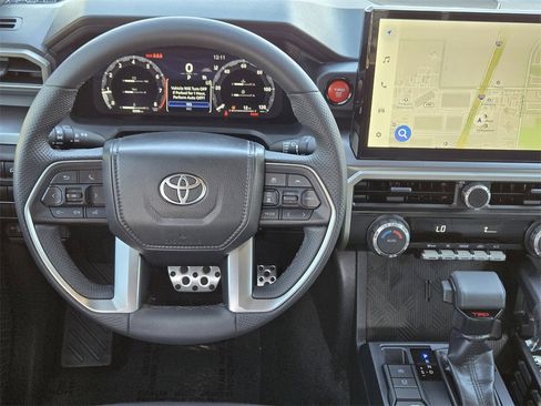 Used 2025 Toyota Tacoma TRD Sport image 10