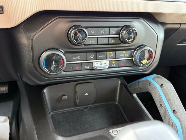 Used 2022 Ford Bronco Wildtrak AWD/4WD image 22