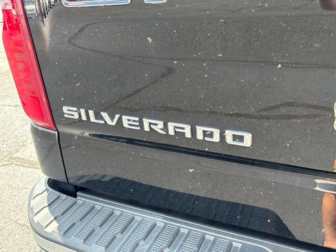 Used 2023 Chevrolet Silverado 1500 LT AWD/4WD image 30