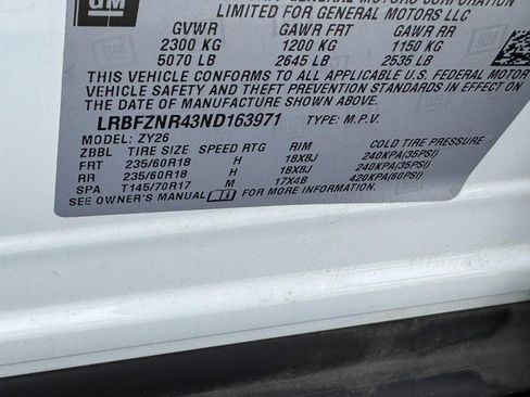 Used 2022 Buick Envision Essence w/ Safety Package image 27