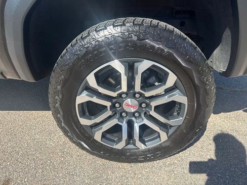 Certified 2024 GMC Canyon AT4 image 16