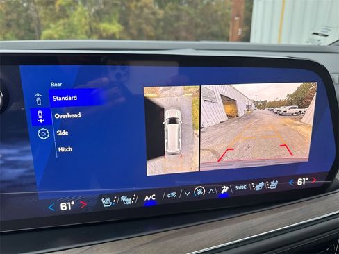 New 2026 Chevrolet Suburban High Country image 28