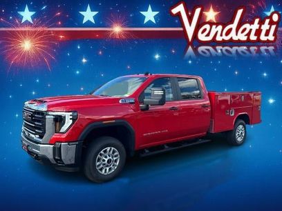 New 2025 GMC Sierra 2500 Pro w/ Convenience Package