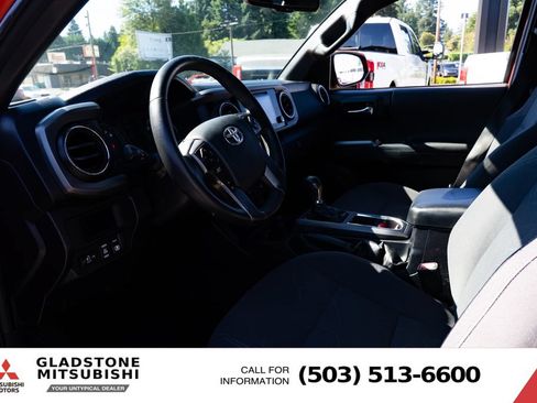 Used 2017 Toyota Tacoma TRD Off-Road w/ Tow Package AWD/4WD image 22