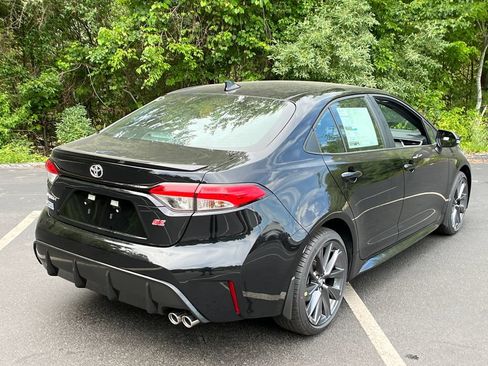 New 2026 Toyota Corolla SE w/ SE Package FWD image 5