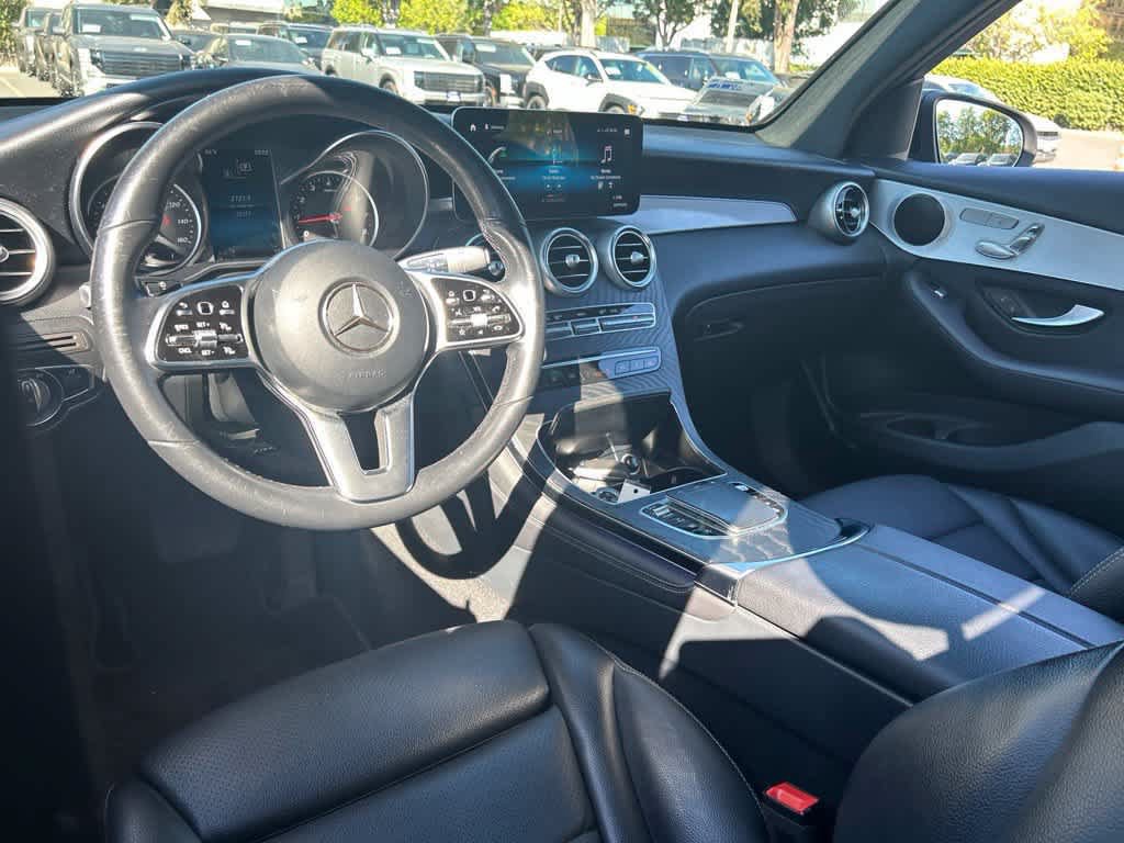 Used 2021 Mercedes-Benz GLC 300 4MATIC image 9