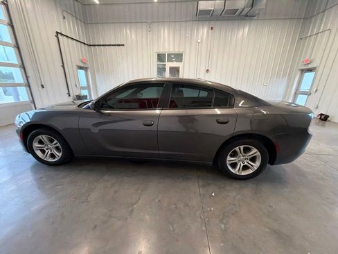 Used 2021 Dodge Charger SXT w/ Leather Interior Group RWD image 7
