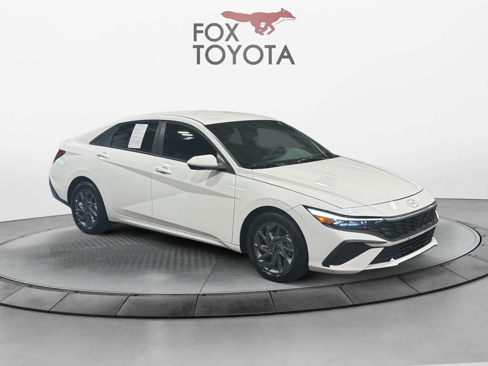 Used 2024 Hyundai Elantra SEL FWD image 8