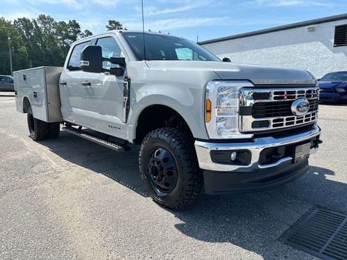 New 2025 Ford F350 XLT w/ XLT Value Package image 3