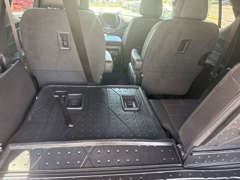 Used 2023 Chevrolet Traverse RS w/ LPO, Floor Liner Package AWD/4WD image 13