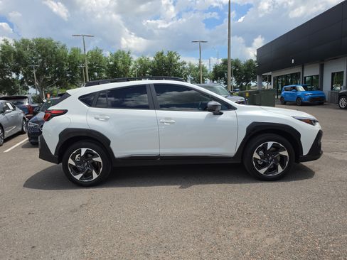 Used 2025 Subaru Crosstrek 2.5i Limited w/ Crosstrek Mirror Package AWD/4WD image 9