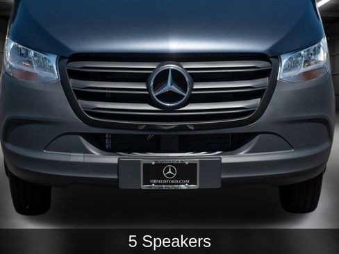 Used 2023 Mercedes-Benz Sprinter 4500 image 12