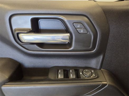 Used 2023 Chevrolet Silverado 1500 Custom image 26
