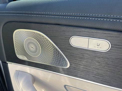 Certified 2026 Mercedes-Benz GLE 450 4MATIC w/ Warmth & Comfort Package image 19