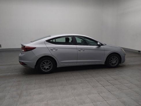 Used 2020 Hyundai Elantra SE w/ Cargo Package (C1) image 10