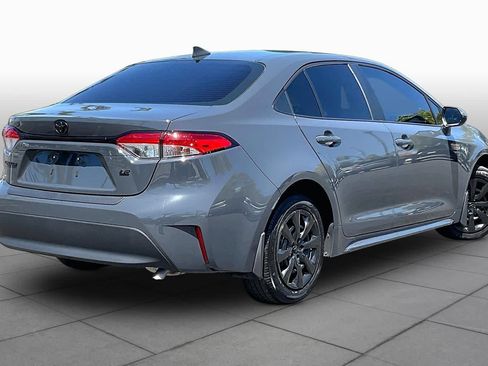 Used 2025 Toyota Corolla LE w/ Convenience Package FWD image 12