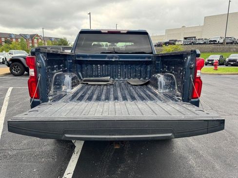 Used 2020 Chevrolet Silverado 1500 Custom w/ Custom Value Package AWD/4WD image 6